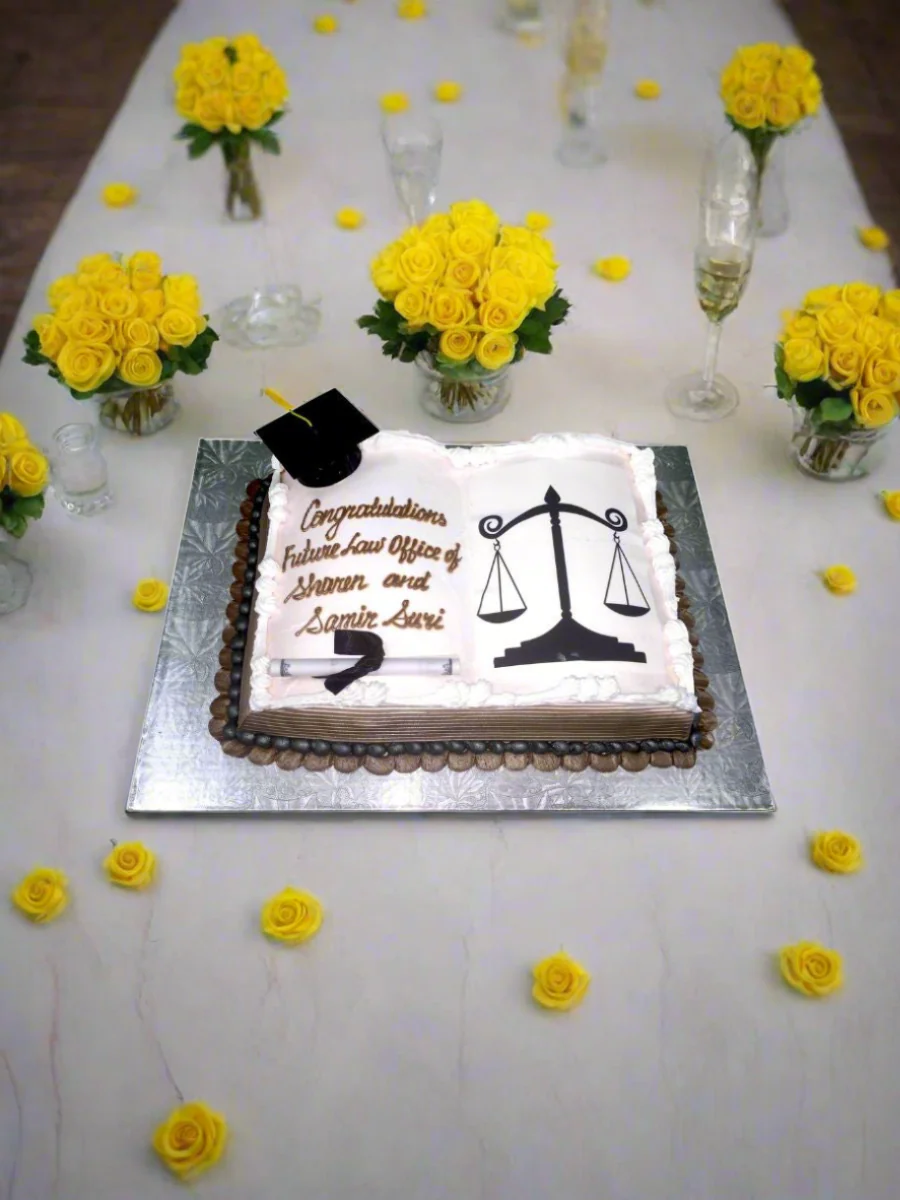 Diploma Book Cake - Image 4