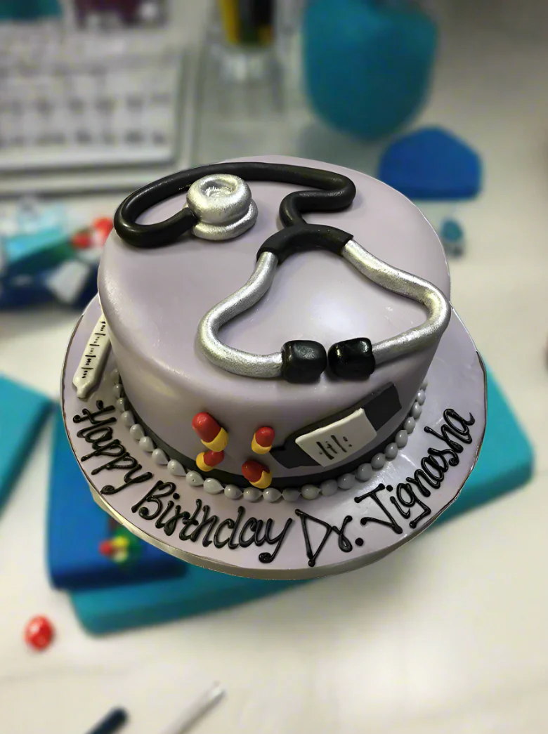 Doctor Fondant Cake - Image 6