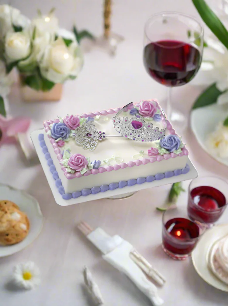 Queen Crown & Scepter Cake - Image 3