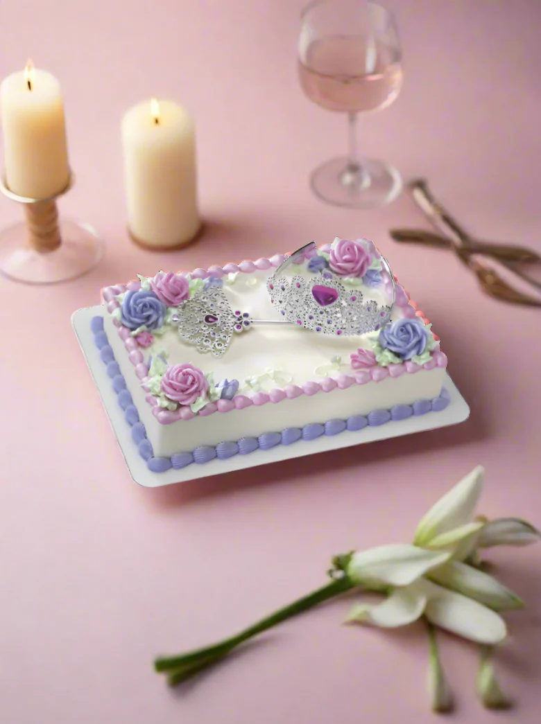 Queen Crown & Scepter Cake - Image 4