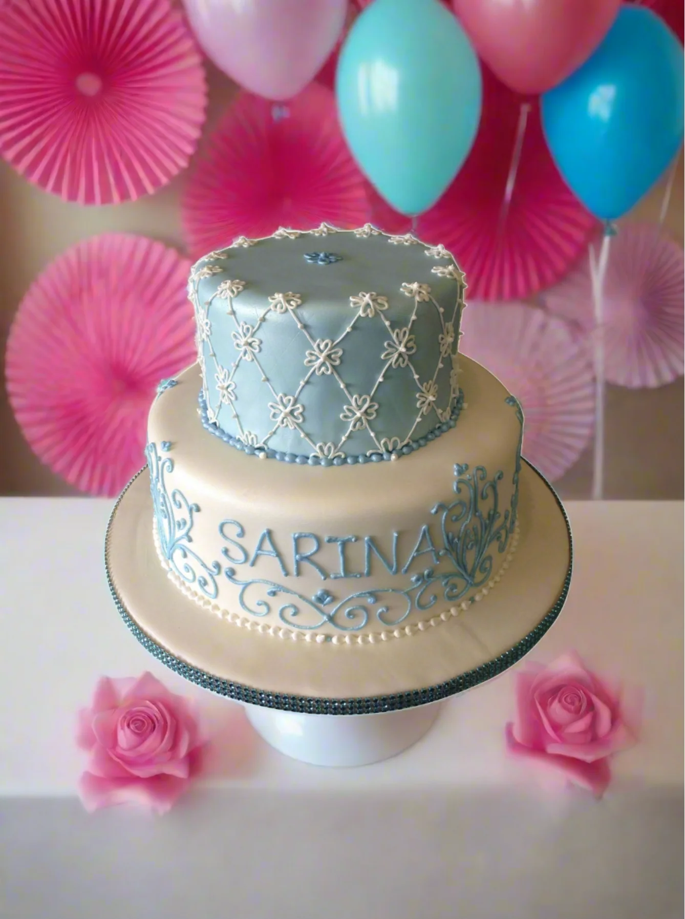 Sarina Fondant Cake - Image 4