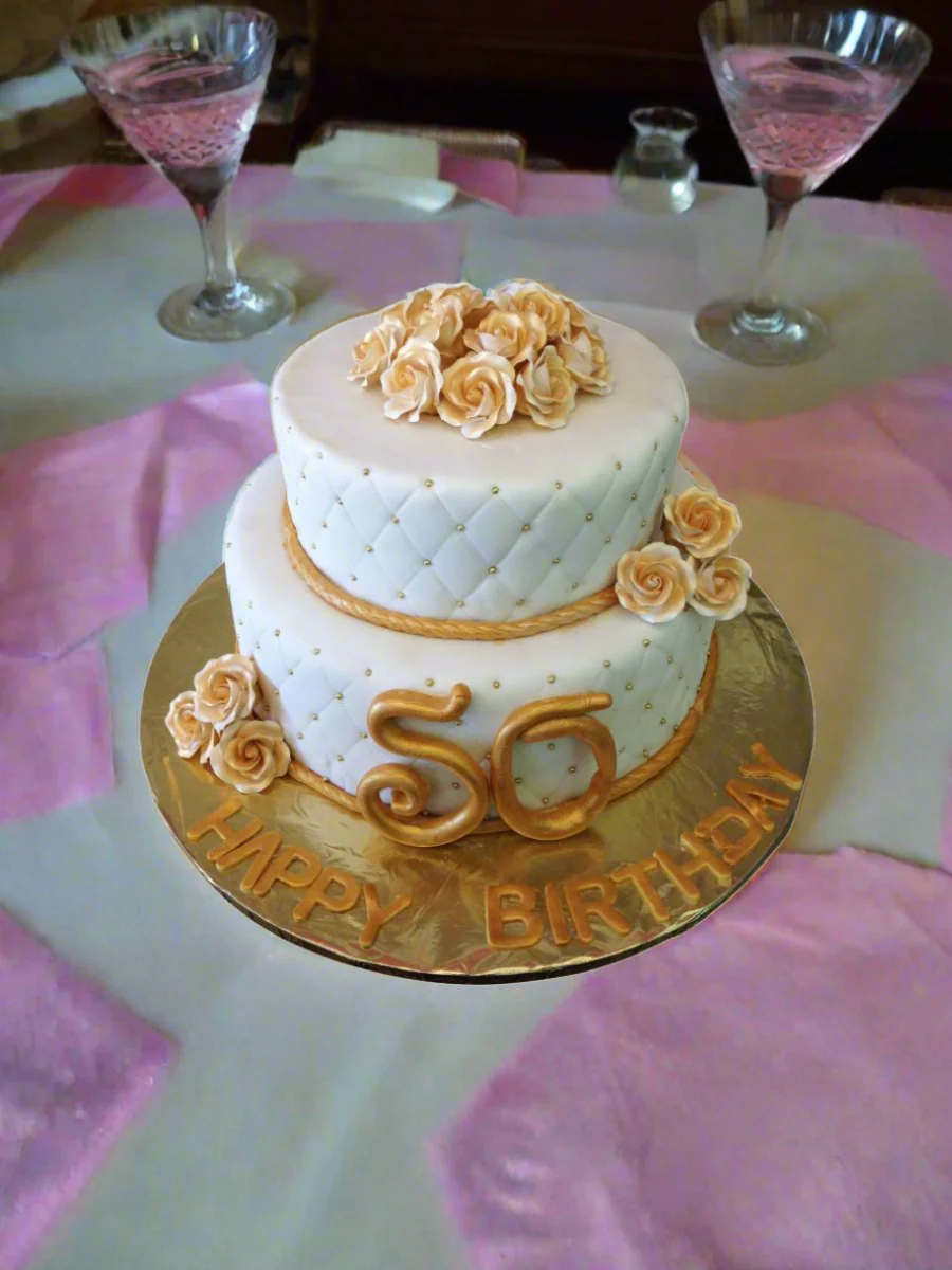 Suzy 50Th Birthday Cake - Image 4